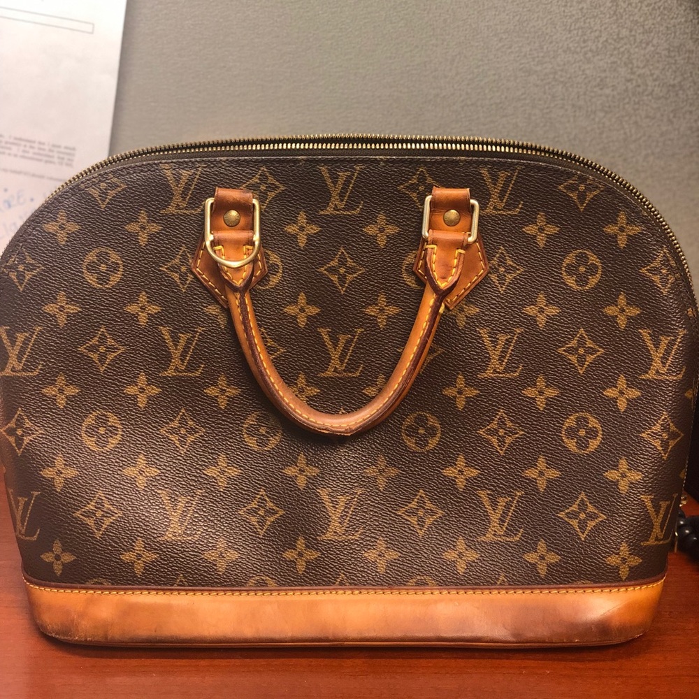 Louis Vuitton Alma